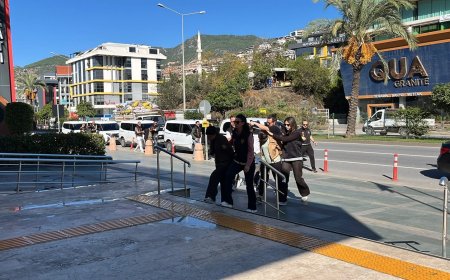 Alanya'da 15 milyon euroluk şantaj iddiası! Kadın elebaşının da aralarında olduğu 7 şüpheli adliyede