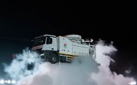 Kepez Belediyesi'nden dikkat çeken uçan araba paylaşımı! “Gelecek geldiyse Kepez hazır”