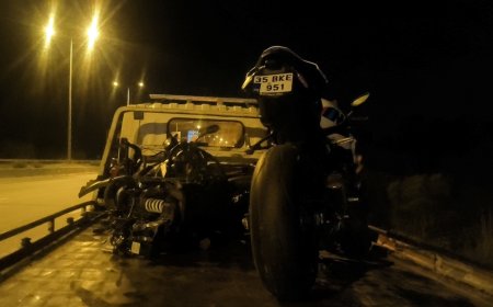 Antalya'da iki motosiklet çarpıştı! 200 metre sürüklendi, 2 kişi yaralandı