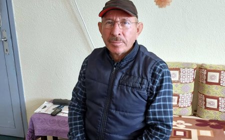Antalya'dan umreye giden baba, oğlunun Mekke'deki mezarını ziyaret ederken hayatını kaybetti