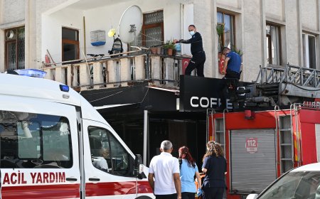 Muratpaşa'da yalnız yaşayan 62 yaşındaki adam evinde ölü bulundu