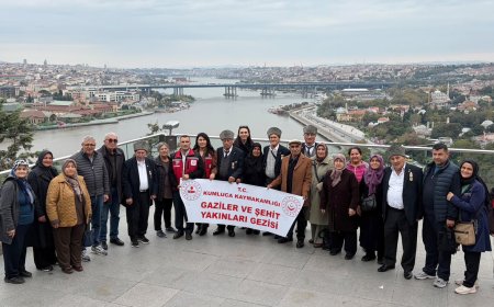 Kumlucalı şehit yakınları ve gaziler İstanbul’un tarihi mirasını gezdi