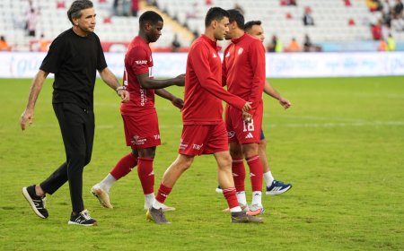 Antalyaspor Evinde Yara Aldı: Bodrum FK'ya 2-1 Mağlup Oldu