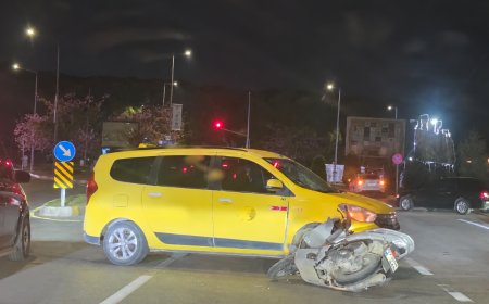 Kadriye Atatürk Caddesi’nde taksi ile motosiklet kazası: 1 yaralı