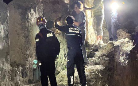 Alanya Kalesi'nde mahsur kalan 3 Rus turist kurtarıldı