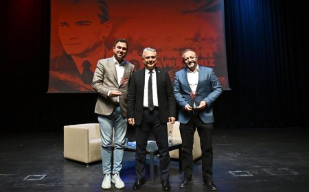 Ümit Uysal’dan Cumhuriyet ve Kuvayımilliye ruhuyla birlik çağrısı
