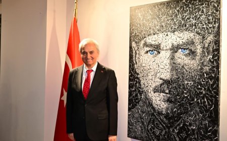 Dokumapark’ta Cumhuriyet’in 103. yılına özel 103 eserlik sergi açıldı