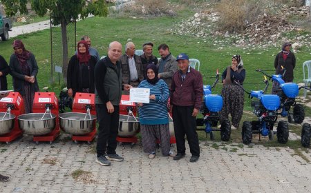 Korkuteli’nde 65 aileye 65 makine desteği