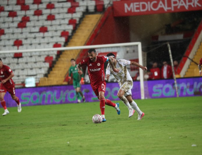 Antalyaspor, Kayserispor karşısında 4-0 geriye düştü