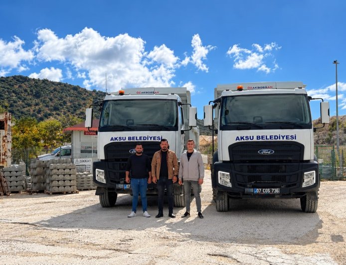 Antalya'da belediyeler arası dayanışma! Aksu'dan Elmalı'ya kış öncesi araç ve personel desteği