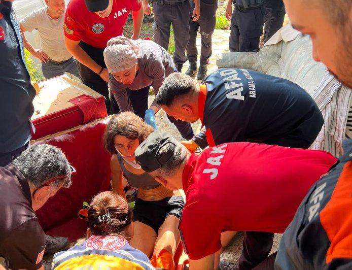 Antalya'da ağaçlık alanda kayboldu! Jandarma 19 kilometre uzakta buldu