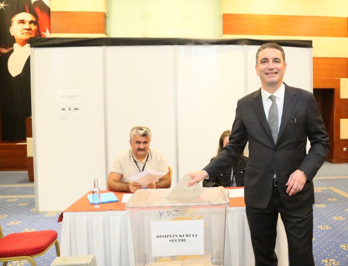 ATSO'da başkanlık seçimi başladı: Berkay Bahar ve İsmail Odabaşı yarışıyor