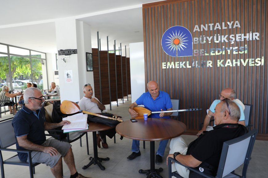Büyükşehir’den yaş alan Antalyalılara hayatın her alanında destek