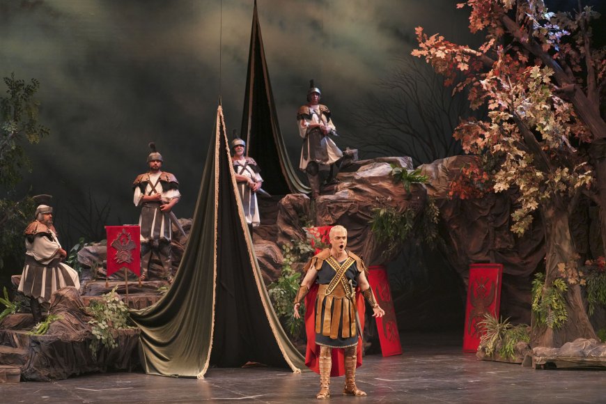 Antalya Devlet Opera ve Balesi yeni sezonu ‘Attila’ operasıyla açıyor