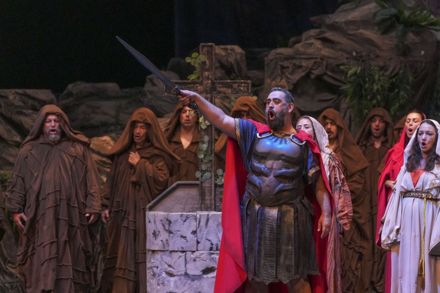 Antalya Devlet Opera ve Balesi yeni sezonu ‘Attila’ operasıyla açıyor