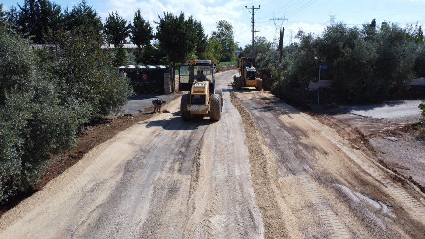Kepez Duacı’da 700 metrelik yolda yenileme çalışması