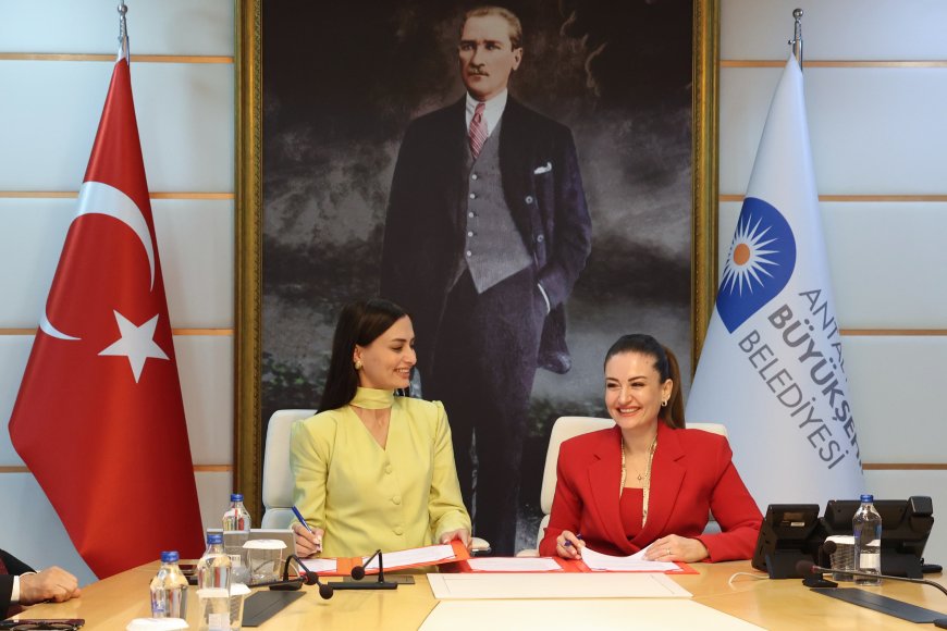 Korkuteli’ne 11 bin ton sıcak asfalt ve Çevre Dostu Çiftçi Kart desteği