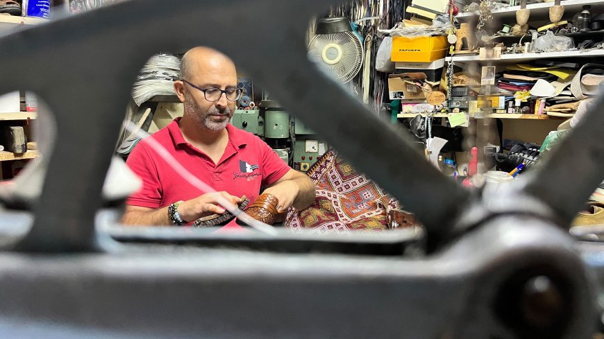 Alanya’da 18 metrekarelik dükkanda 28 yıllık meslek mücadelesi