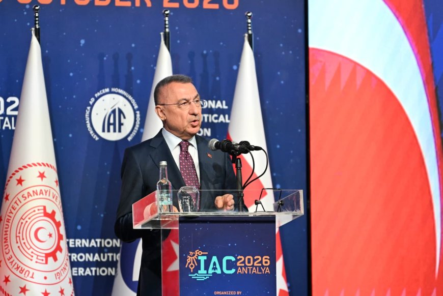 Bakan Kacır Antalya’da açıkladı: Türkiye 2027’de Ay’a uzay aracı gönderecek