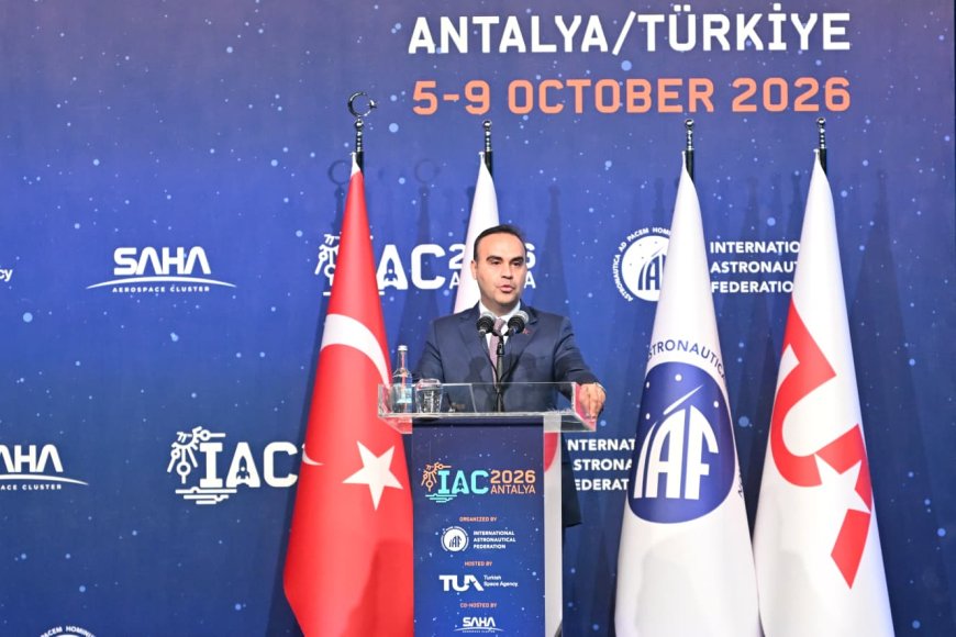 Bakan Kacır Antalya’da açıkladı: Türkiye 2027’de Ay’a uzay aracı gönderecek