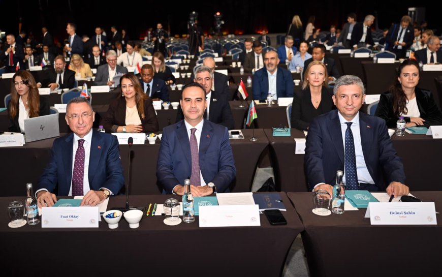 Bakan Kacır Antalya’da açıkladı: Türkiye 2027’de Ay’a uzay aracı gönderecek