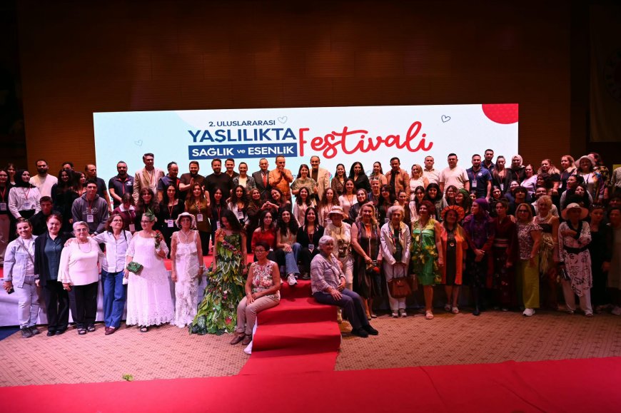 Kepez’de kuşaklar ve kültürler aynı sahnede buluştu: Festival renkli finalle sona erdi