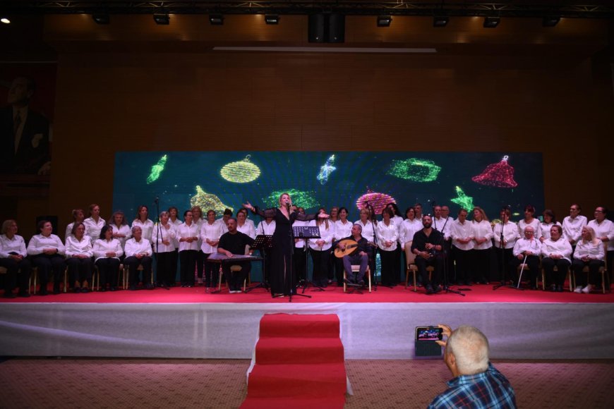 Kepez’de kuşaklar ve kültürler aynı sahnede buluştu: Festival renkli finalle sona erdi