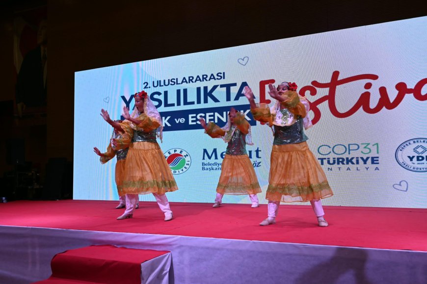 Kepez’de kuşaklar ve kültürler aynı sahnede buluştu: Festival renkli finalle sona erdi