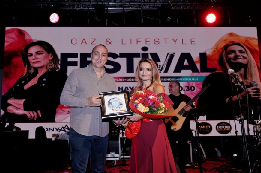 Konyaaltı Caz Festivali’ne Jülide Özçelik’le müzik dolu final