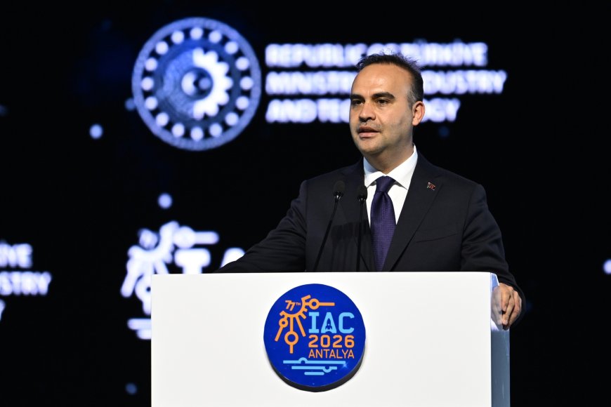 Antalya’da uzay diplomasisi: Bakan Kacır 5 ülkenin bakanıyla görüştü