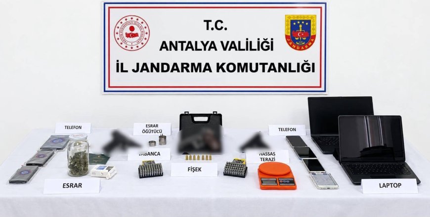 Kumluca’da uyuşturucu operasyonu: 5 şüpheli gözaltında, silah ve uyuşturucu ele geçirildi