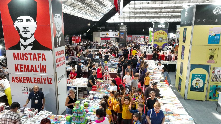 Antalya Kitap Fuarı’na öğretmenlerden tam not: Sınıf kütüphaneleri zenginleşiyor