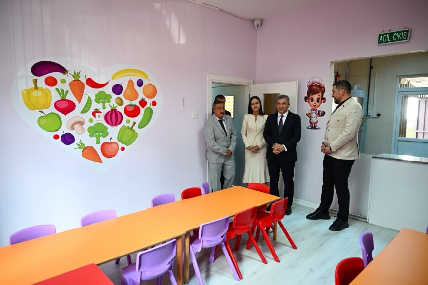 Korkuteli’nde çifte açılış: 60 çocuk kapasiteli bakımevi ve sokak hayvanları yaşam alanı hizmette