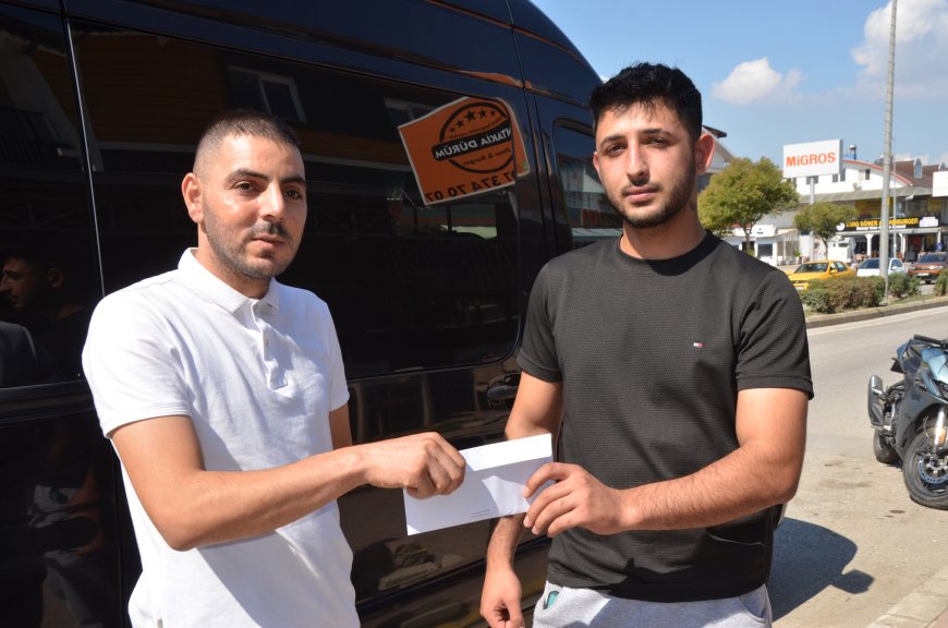 Serik’te insanlık ölmemiş dedirten olay: Yola saçılan 3 bin 300 lirayı sahibine teslim etti