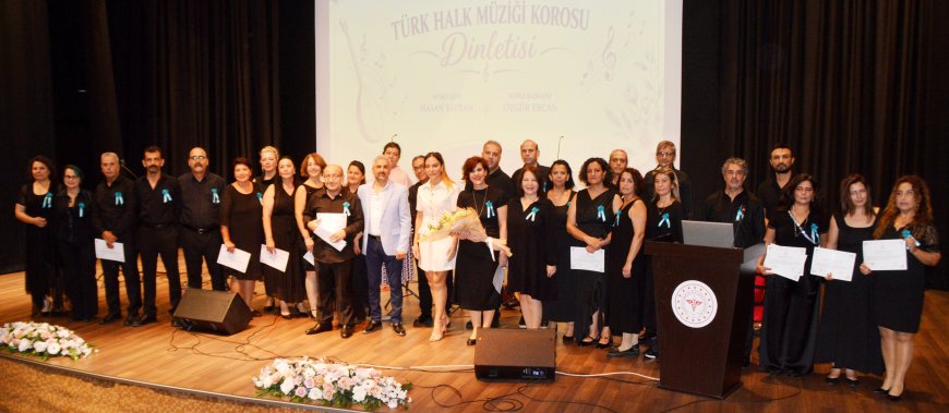 Antalya Eğitim ve Araştırma Hastanesi’nde türkülü moral konseri: Sağlık çalışanları stres attı
