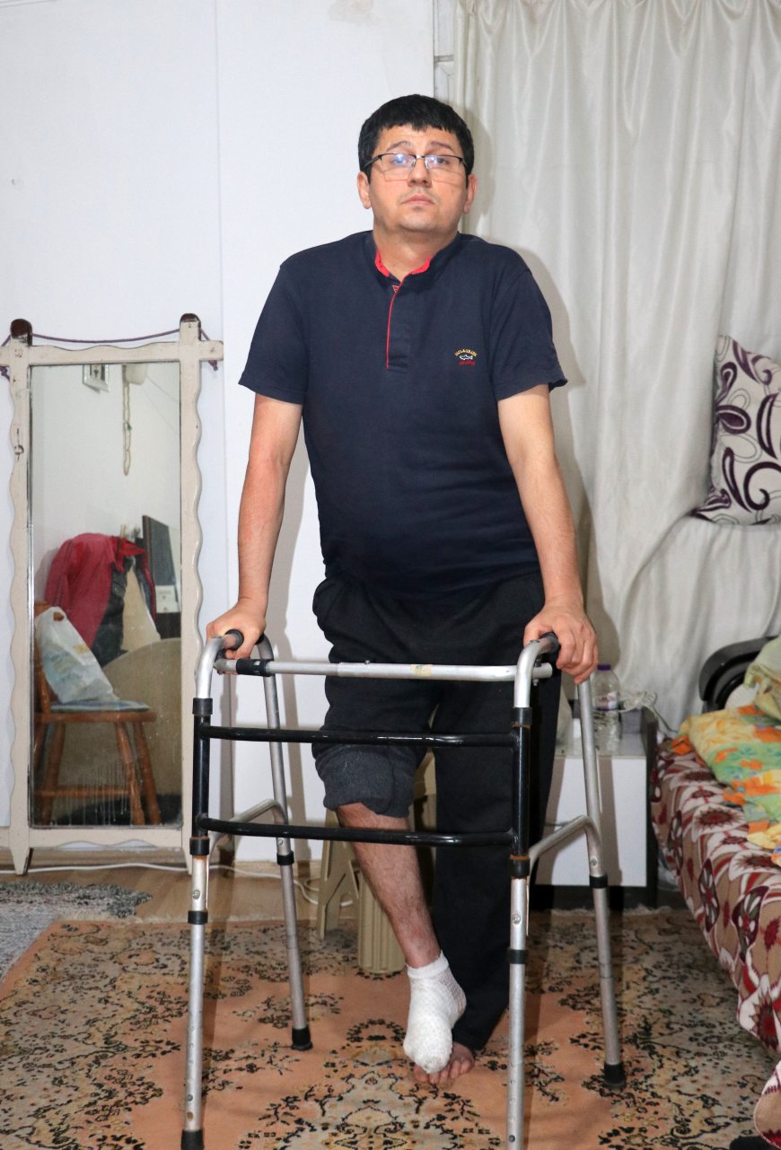 Antalya’da 19 yıldır kapanmayan yarayla mücadele ediyor: “Para değil, tedavi istiyorum”