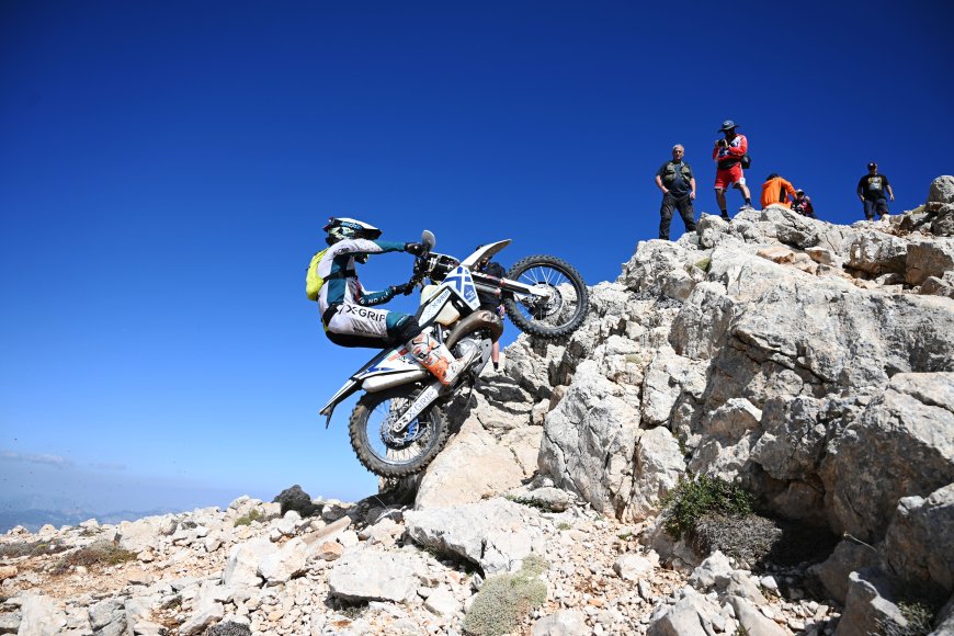 Kemer'de nefes kesen Sea To Sky finali: 2 bin 365 metrelik zirvenin şampiyonu belli oldu