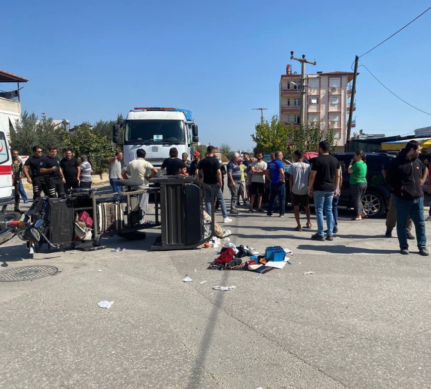 Antalya Serik'te otomobil ile elektrikli bisiklet çarpıştı: 2 yaralı, 1'inin durumu ağır
