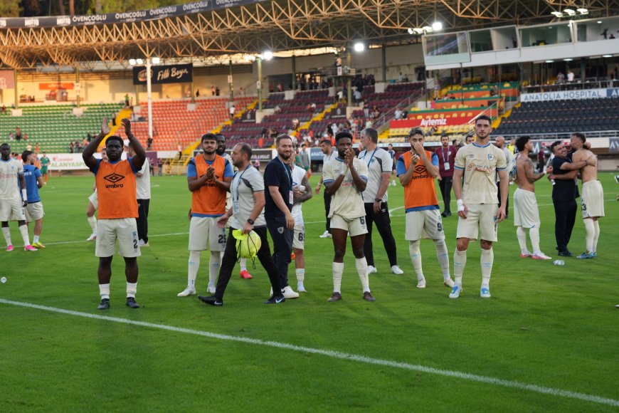 Alanyaspor evinde Erzurumspor FK'yi geçemedi: Oba'da gol sesi çıkmadı