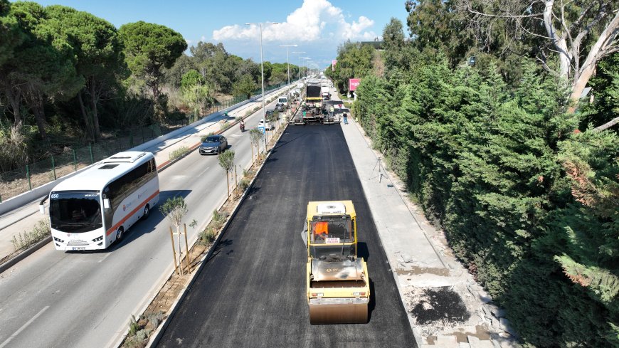 Antalya'da COP31 için 4 kilometrelik yol yenileniyor! Kundu'da asfalt mesaisi başladı