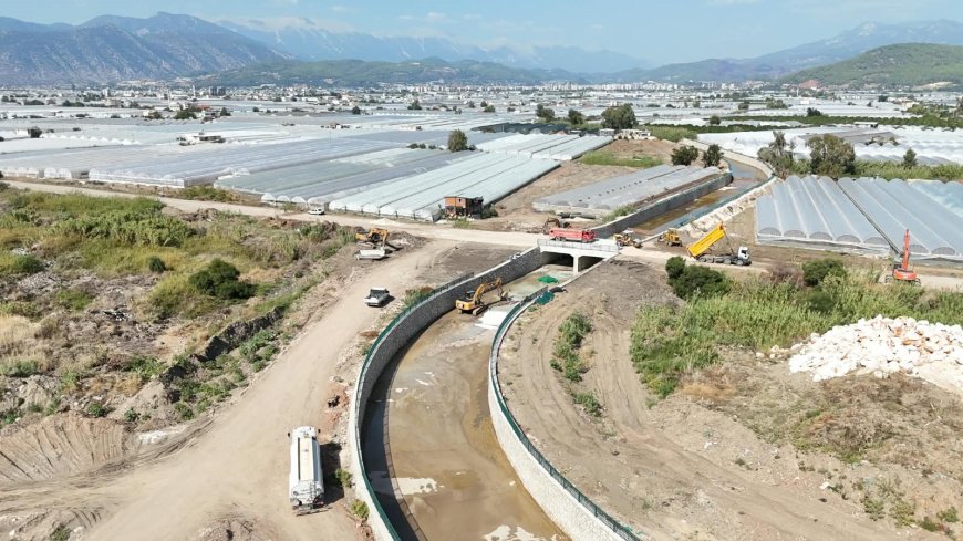 Antalya'da sel felaketlerine karşı 400 milyon TL'lik dev proje! Üleşik Deresi denizle buluşacak