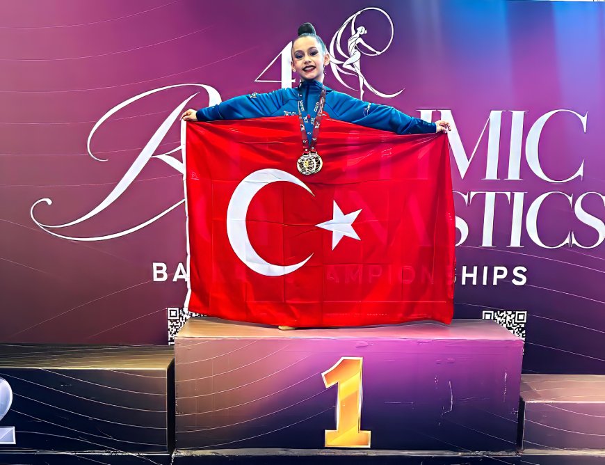 Antalya'nın gururu Asel Lina Şahin! Muratpaşa'ya Balkan Şampiyonası'ndan çifte altın