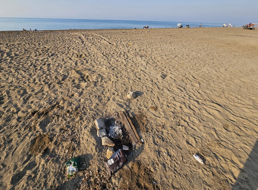 Antalya'da caretta carettaların yuvalama sahili yine çöplüğe döndü! Kumköy'de kirlilik bitmiyor