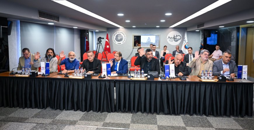 Antalya Ticaret Borsası'nda yeni dönem! Erdoğan Ekinci oybirliğiyle yeniden seçildi