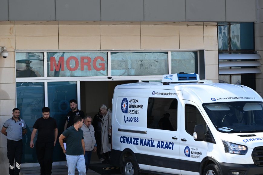 Antalya'da zincirleme trafik kazası: 22 yaşındaki motosiklet sürücüsü Ümit Telemen hayatını kaybetti