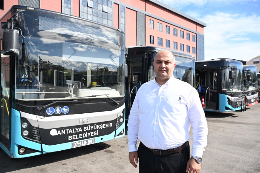 Antalya'da yağmur suyu otobüsün içine aktı! Özel halk otobüsüne müdahale, işletmeciye ceza