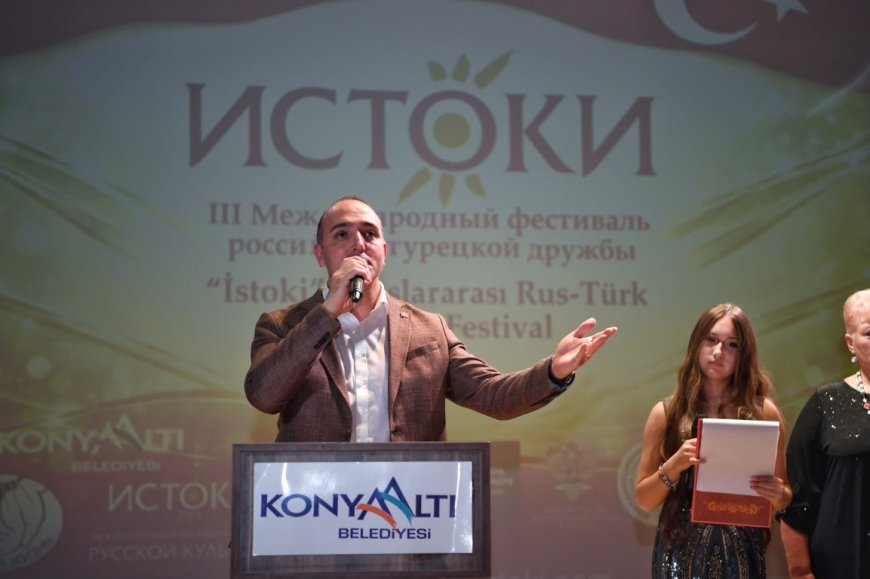 Antalya Konyaaltı'nda Türk-Rus dostluğu festivali! Başkan Kotan'dan birlik ve beraberlik mesajı