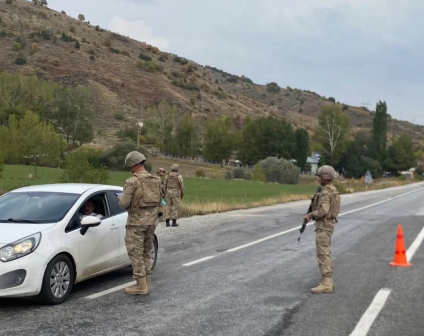 81 ilde dev operasyon! Aralarında cinayet ve dolandırıcılık hükümlülerinin de bulunduğu 912 kişi yakalandı