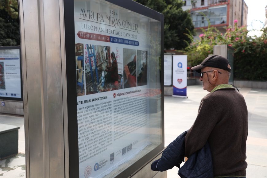 Antalya'nın 800 yıllık mirası Cumhuriyet Meydanı'nda! Döşemealtı halıları 30 Kasım'a kadar sergilenecek