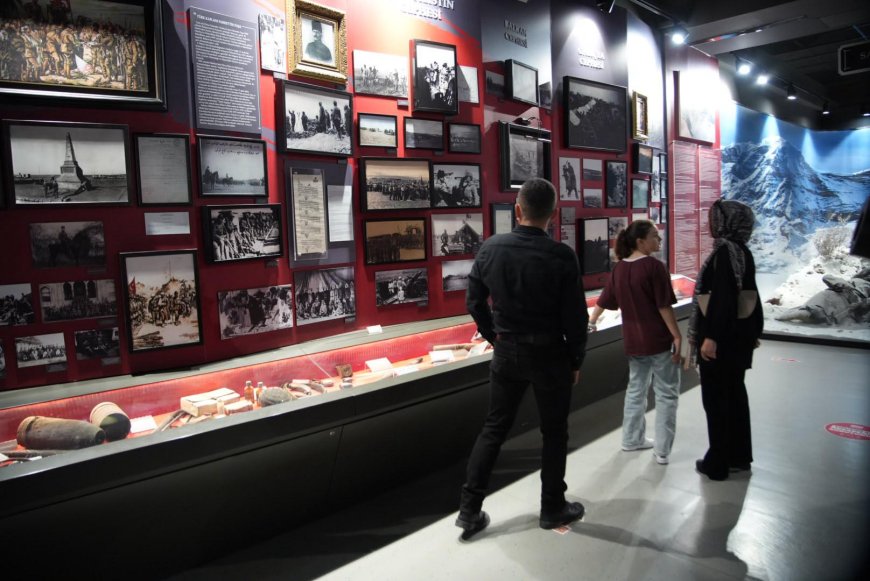 Kepez'de tarihe yolculuk! Anadolu Şehitler Müzesi ziyaretçilerini duygulandırıyor